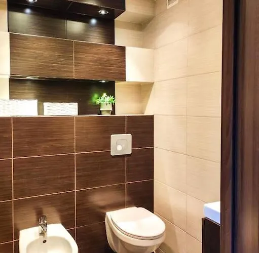 Apartment On Top Of The World