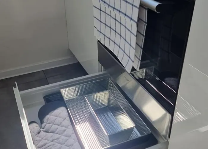 Apartment On Top Of The World *